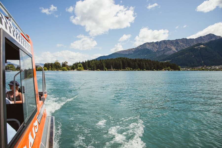 Queenstown: Scenic Highlights, Tour with Wine & Lake Cruise - Price and value: what $136 is really paying for