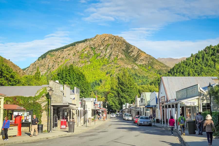 Queenstown: Scenic Highlights, Tour with Wine & Lake Cruise - AJ Hackett Kawarau Bridge: bungy spectating without the pressure