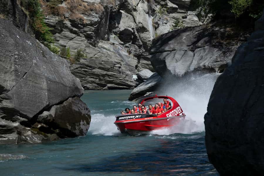 Queenstown: Shotover River Extreme Jet Boat Experience - Why the Shotover Jet Boat Ride Feels Different (and Not Just for the Speed)
