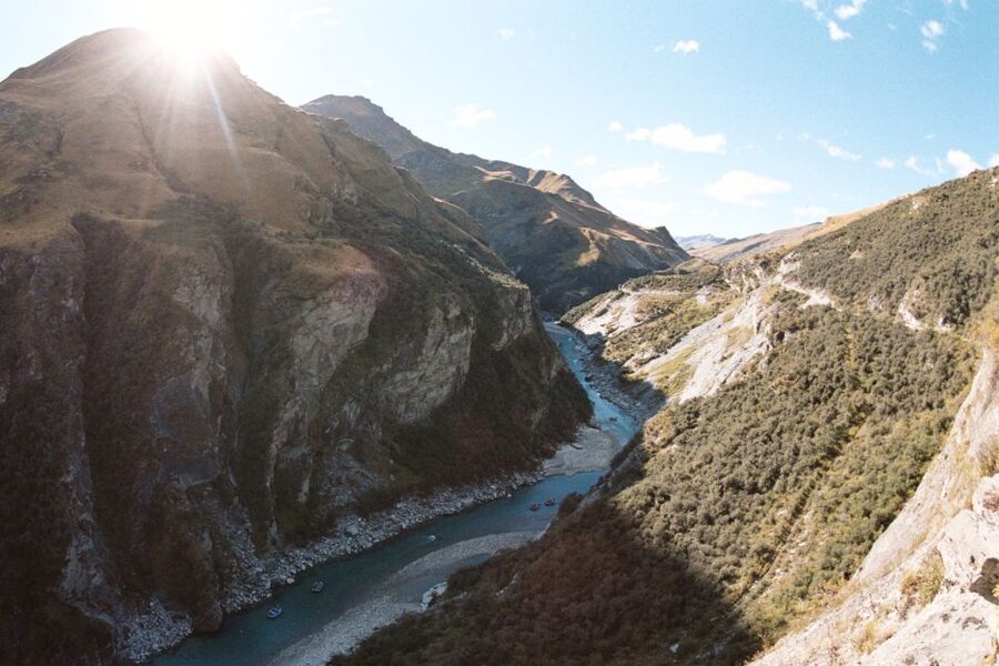 Queenstown: Shotover River Whitewater Rafting Adventure - Shotover River Basics: Grade 3–5 Rapids in 4.5 Hours