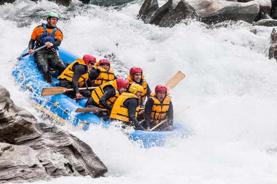 Queenstown: Shotover River Whitewater Rafting Trip - The Shotover rapids: six grade 4–5 bursts of action