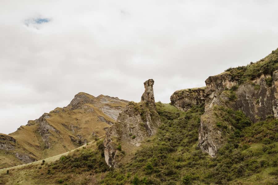 Queenstown: Skippers Canyon Goldrush Highlights Tour - Shotover River photo stop: a quick change of scenery with big payoff