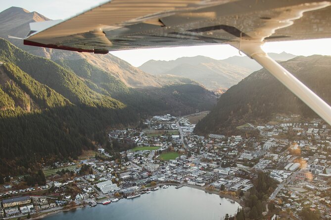 Queenstown Sunrise Glacier Scenic Flight by Glenorchy Air - The glacier route: Passchendaele Icefall, Bonar Glacier, Olivine Ice Plateau