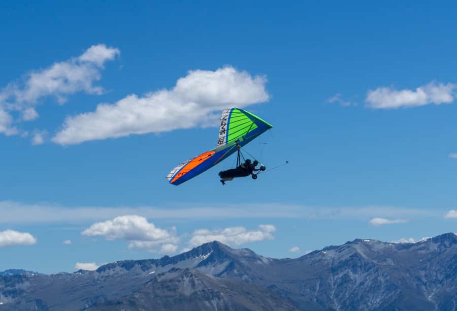 Queenstown: Tandem Hang Gliding Experience - Why the Coronet Peak launch changes the whole flight
