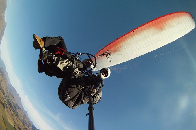 Queenstown Tandem Paragliding from Coronet Peak - The flight over Wakatipu Valley, lakes, and mountains