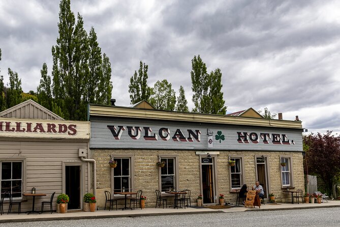 Queenstown to Dunedin with Taieri Gorge Train One-Way Tour - Taieri Gorge Train: viaducts, tunnels, and a gorge ride that earns its fame