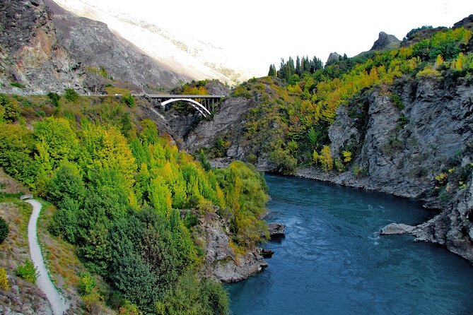 Queenstown to Franz Josef via Wanaka Small Group Day Tour (1-Way) - Lake Hāwea lookout and the Haast Pass route feel