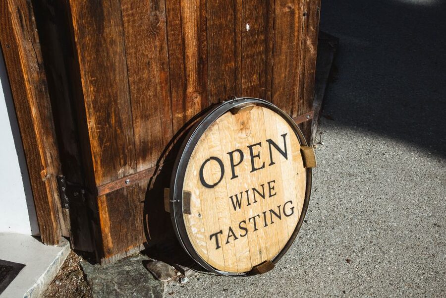 Queenstown: Wine Tasting Tour - Queenstown to Gibbston: the day starts right at 10am