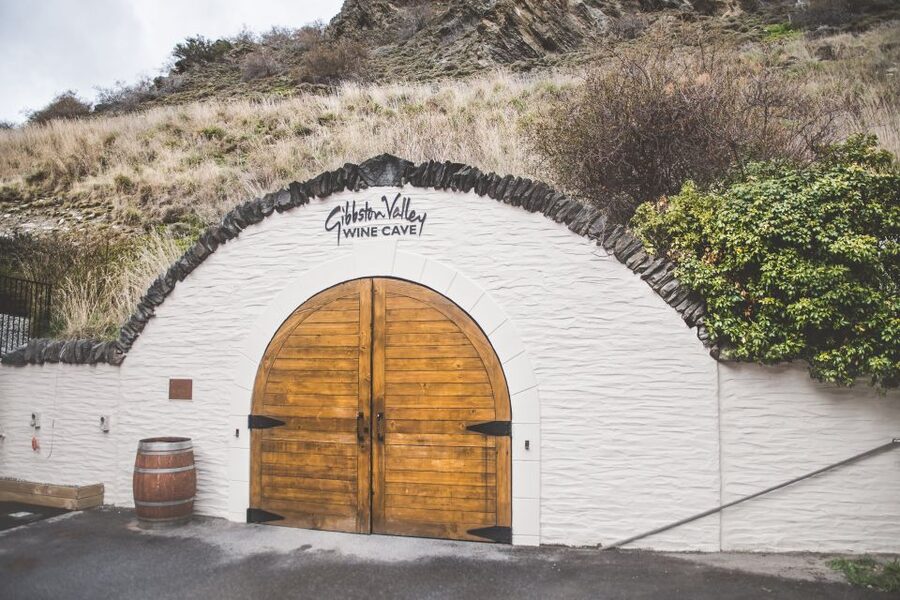 Queenstown: Wine Tasting Tour - Kinross lunch time with multiple winemakers