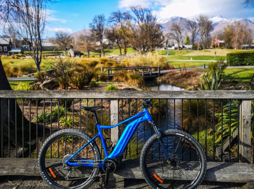 Ride to Riches: Arrowtown to Queenstown with Shuttle - Key things I’d clock before you go