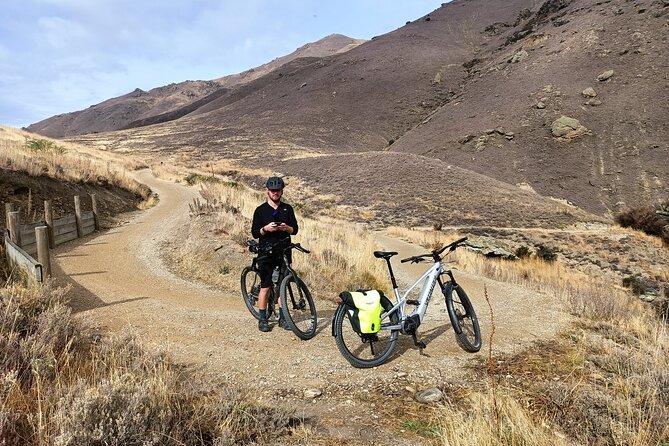 Roxburgh Gorge Bike Hire with Jet Boat & Return Shuttle Included - The boat transfer is the real “wow” moment