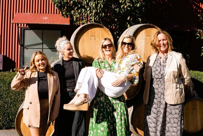 The Original Queenstown Wine Trail Tour – Celebrating 33+ Years! - Stop 3: Kinross for a fully hosted tasting and lunch break