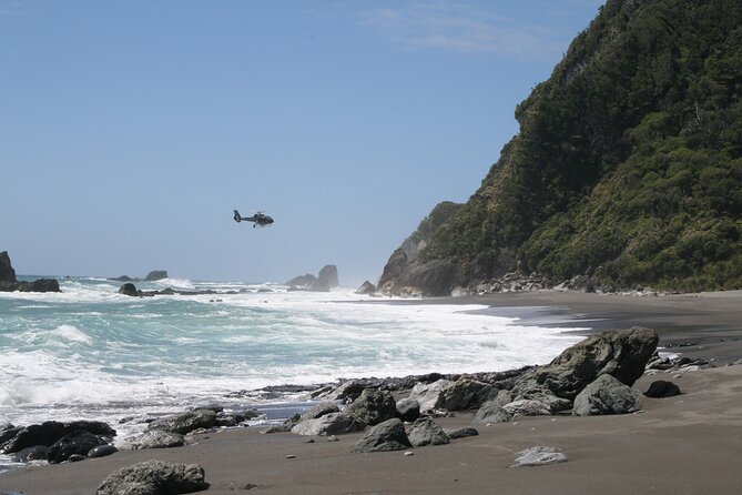 The Ultimate Milford Sound Experience by Helicopter from Queenstown - The Gourmet Picnic: Not a Snack, a Proper Spread in the Wild