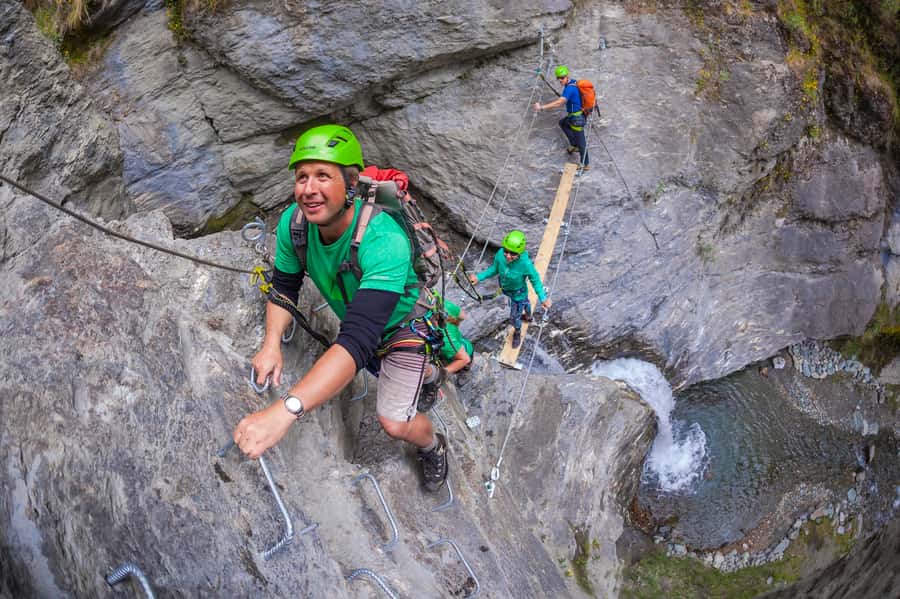 Wanaka: 2-Hour Beginner Waterfall Cable Climb - The safety-first rhythm: helmet, harness, and practice climbing