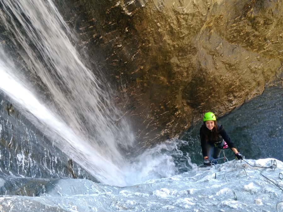 Wanaka: 4-Hour Intermediate Waterfall Cable Climb - What to bring (and what to skip)