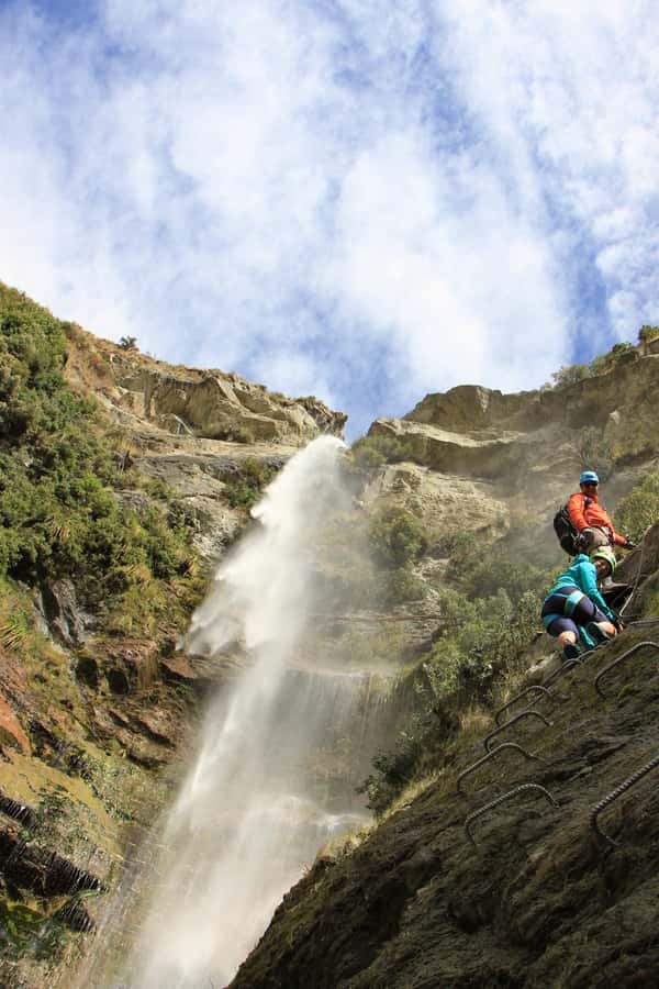 Wanaka: 6-hour Advanced Waterfall Cable Climb - Getting to Twin Falls and the pre-climb briefing