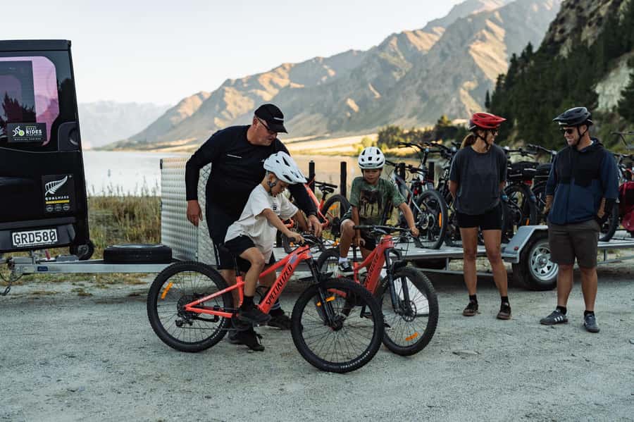 Wānaka: Gladstone Track and Wanaka Trails on Bike or eBike - Quick hits before you pedal
