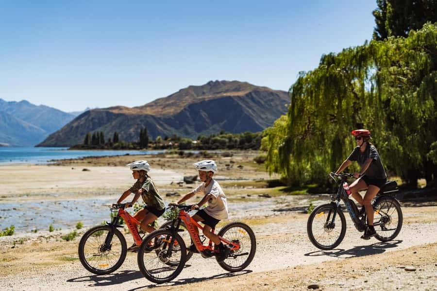 Wānaka: Gladstone Track and Wanaka Trails on Bike or eBike - Hāwea & Wānaka Trails back: why road-free actually feels better