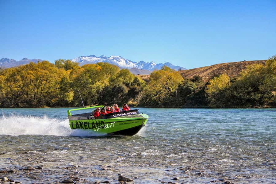 Wanaka: Jet Boat Ride on Clutha River - First, what the Wanaka jet boat ride really feels like