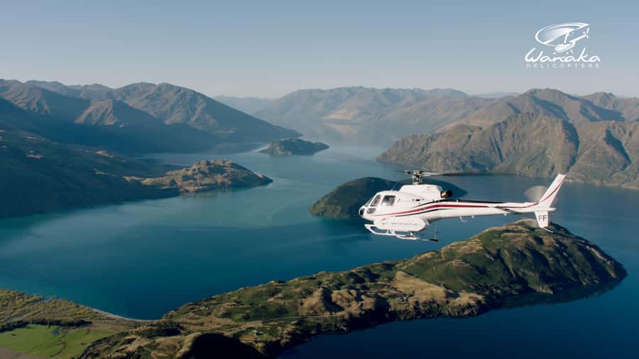 Wānaka: Scenic Helicopter Flight Wānaka Max - Matukituki River: seeing the valley structure instead of just the view