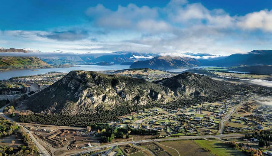 Wanaka: Scenic Hot Air Balloon Flight - Why the early start matters for comfort and views