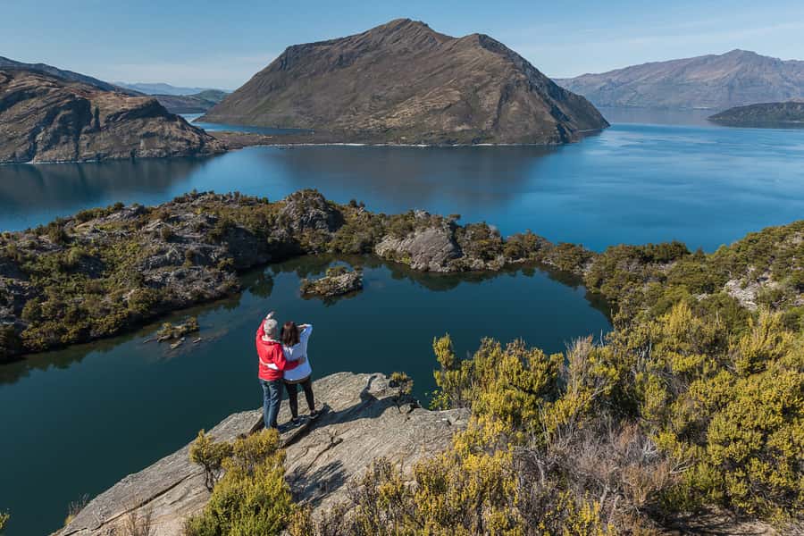 Wanaka: Water Taxi & Mou Waho Island Tour - The hike to the hidden lake and Tyrwhitt Peak is short, but not flat