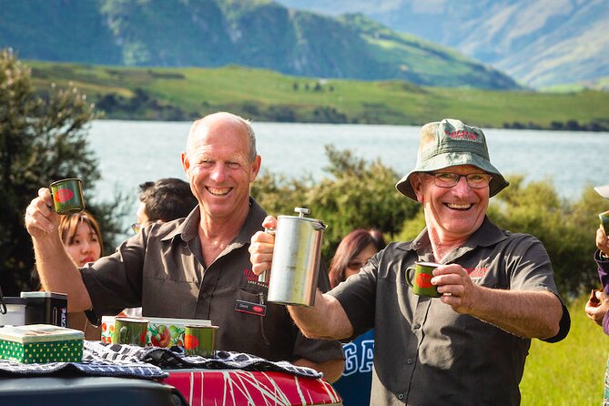 Wild Hills Off Road Safari - 4WD Up to the Ridgeline: Lake Wānaka and Mount Aspiring on Full Display